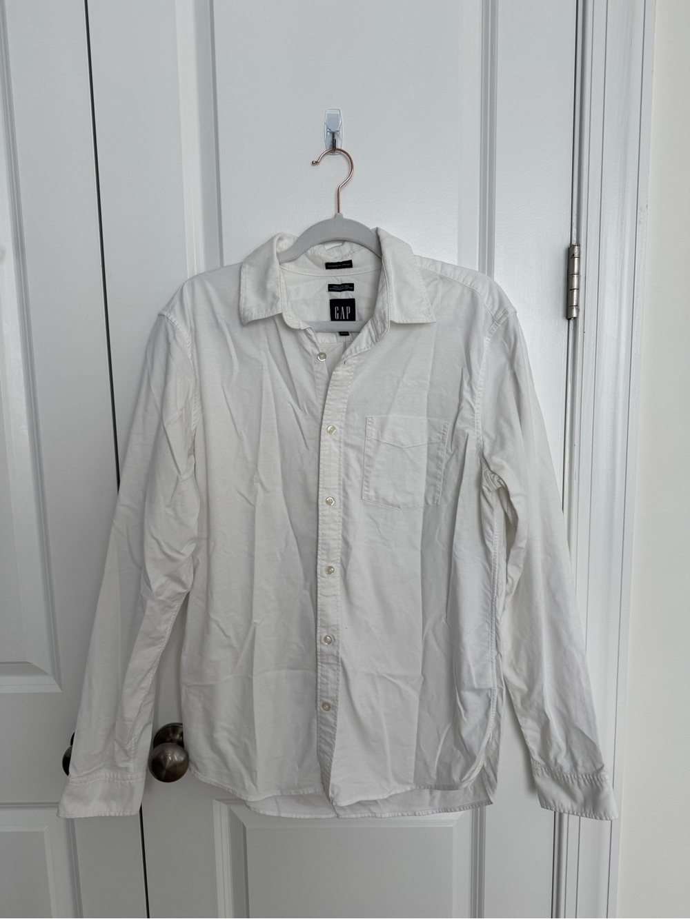 GAP White Long-Sleeve Cotton Button-Down Shirt